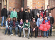 Ein Gruppenbild mit 18 Mitarbeitern der Stormarner