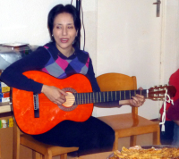 Eine Mutter unterstützte die Waffelparty mit original mexikanischen Weihnachtsliedern.